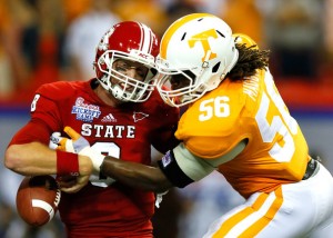 Tennessee linebacker Curt Maggitt in action